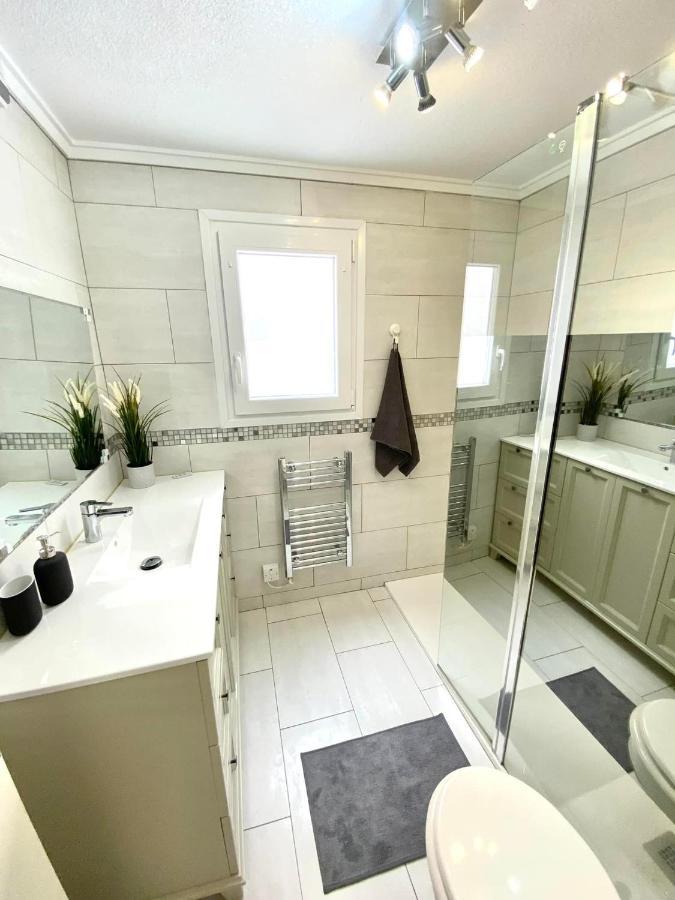 Locos Beach Holiday Apartments Torrevieja Bagian luar foto