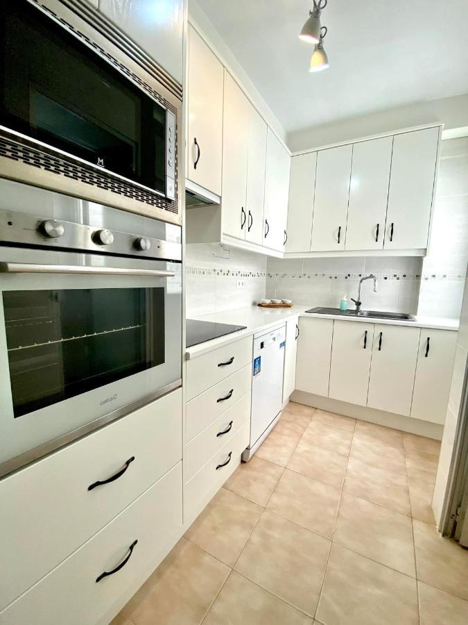 Locos Beach Holiday Apartments Torrevieja Bagian luar foto