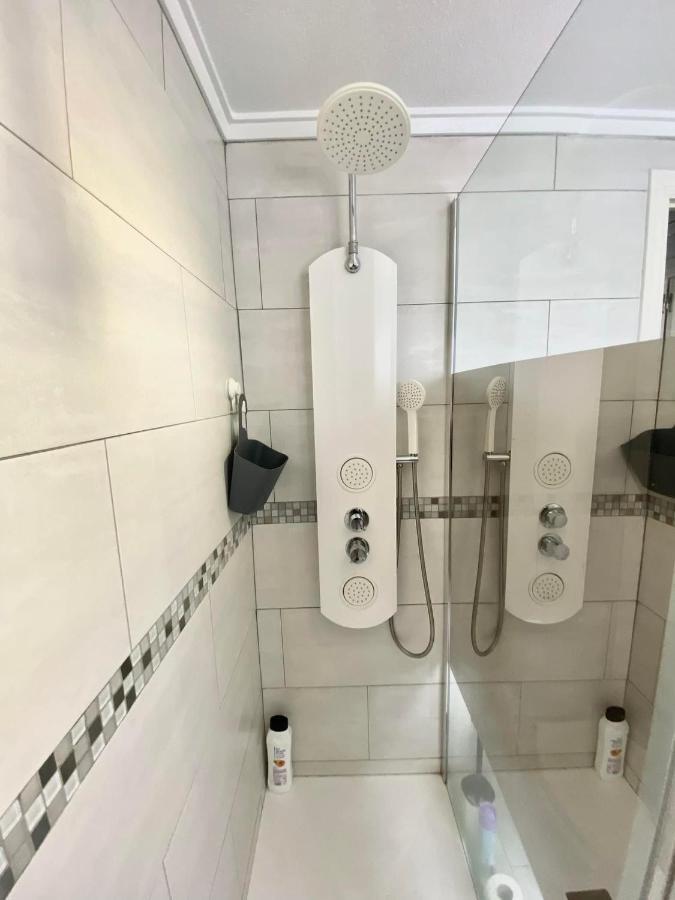 Locos Beach Holiday Apartments Torrevieja Bagian luar foto
